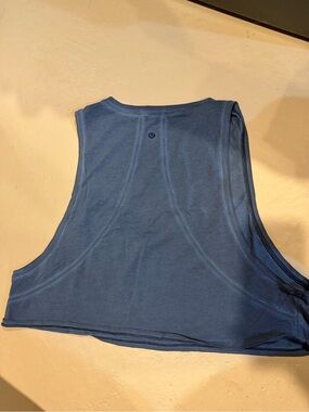 lululemon athletica Women's Navy Blue Cropped Muscle Tank